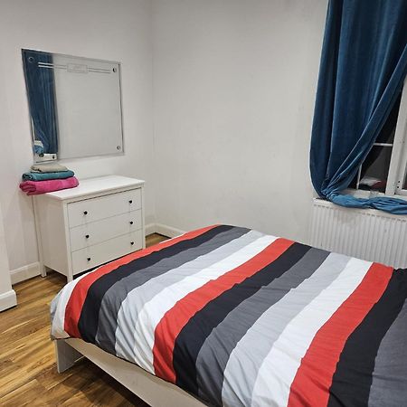 2 Bedroom Flat - Travel Direct To Heathrow/Central London Ngoại thất bức ảnh